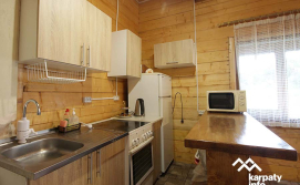 Приватна садиба у Надії