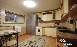 Приватна садиба Гірська роса