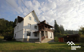 Приватна садиба Джерело Карпат