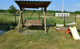 Гостинний двір Шкільна