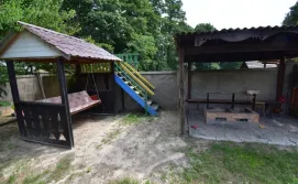 Приватна садиба Набережна 140А