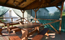 Приватна садиба Набережна 97