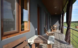 Приватна садиба Grey House