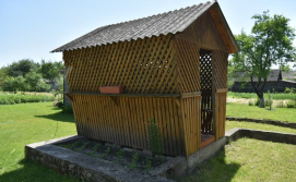 Приватна садиба Піонія