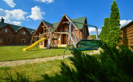 Приватна садиба Між двох озер