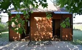 Гостинний двір Обійстя Ярини