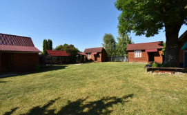 Гостинний двір Обійстя Ярини