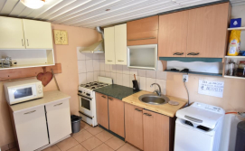 Загальна кухня для тримісних номерів коридорного типу