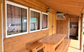 Приватна садиба Затишок у Олександра