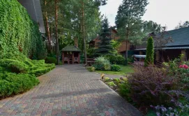 Гостьовий будинок Затишний двір