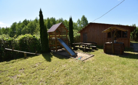 Територія приватної садиби Волинь