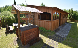 Територія приватної садиби Волинь