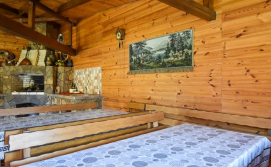 Приватна садиба Між двох озер