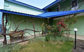 Приватна садиба Тихий дворик