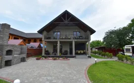 Котедж Під Грушею