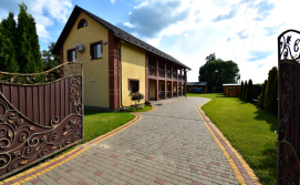 Приватна садиба Лілія