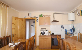 Приватна садиба У Толіка