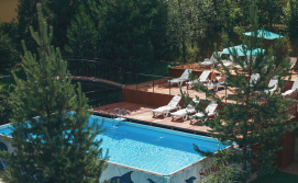 відкритий літній басейн