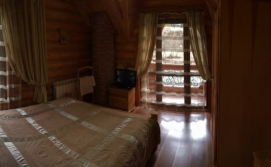 Котедж Котеджі-зруби Явірник