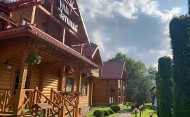Котедж "Villa Затишна"