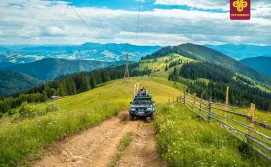 Катання на джипах у Верховині