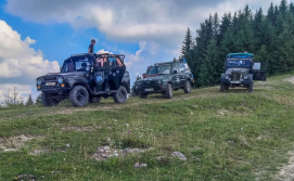 Поїздки (Екскурсії) на УАЗ по Верховині