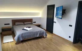 Приватна садиба Riverside