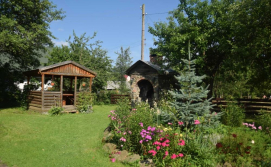 Приватна садиба Гостинна Хата