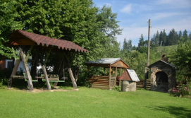 Приватна садиба Гостинна Хата