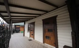 Приватний сектор Поляниця деревяний будинок з каміном відпочинок в Карпатах Буковель