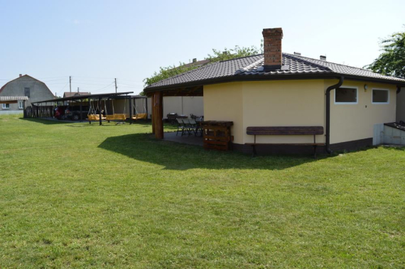 Приватна садиба Сонячна №7