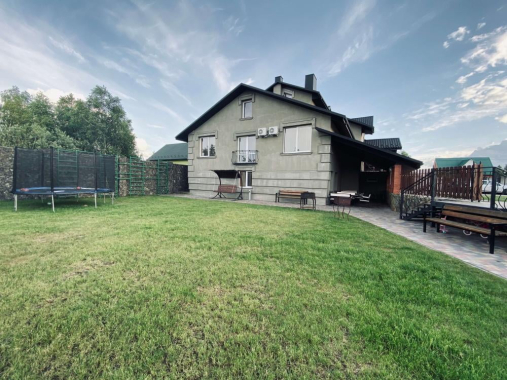 Територія бази відпочинку 4 сезони