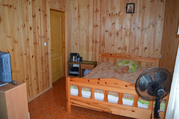 Окремий будинок на 10 чоловік<br />Будинок з сауною Окремий будинок на 10 чоловікБудинок з сауною