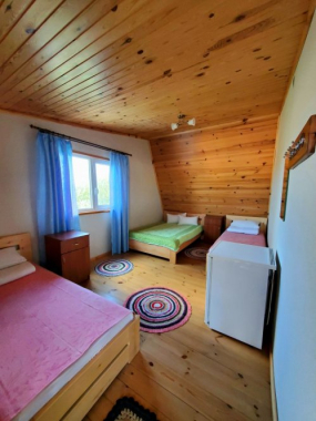 Чотиримісний Чотиримісний