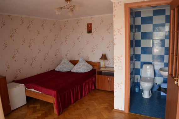 Двомісний з санвузлом Двомісний з санвузлом
