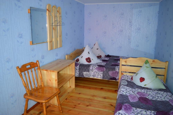 Тримісний Тримісний