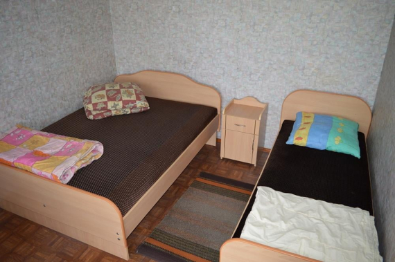 Тримісний Тримісний