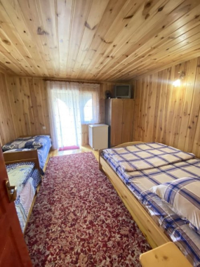 Чотиримісний Чотиримісний