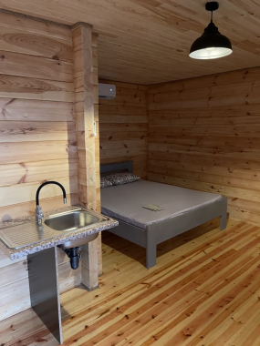 Тримісний Тримісний