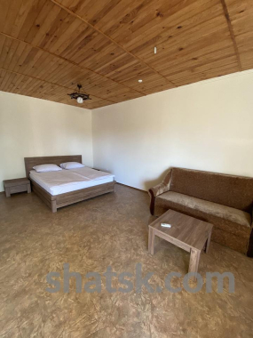 Трехместный номер з виглядом у двір Трехместный номер з виглядом у двір