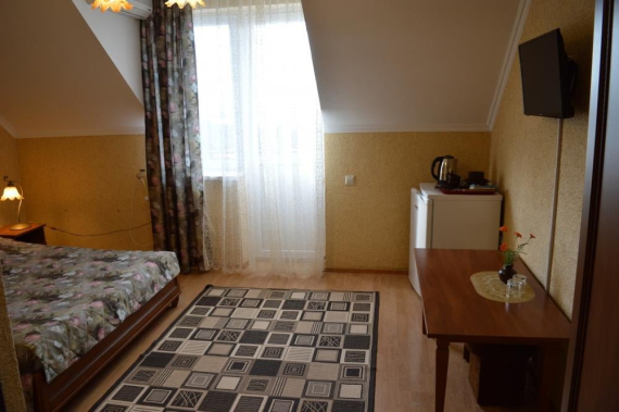 Двомісний Двомісний