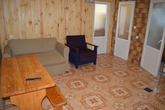 Окремий будинок на 10 чоловік<br />Будинок з сауною Окремий будинок на 10 чоловікБудинок з сауною