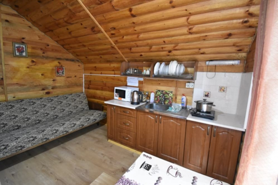 Окремий будинок на 4 людини Окремий будинок на 4 людини