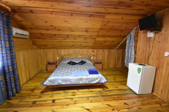 Двомісний Двомісний