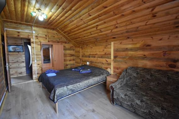 Окремий будинок на 4 людини Окремий будинок на 4 людини