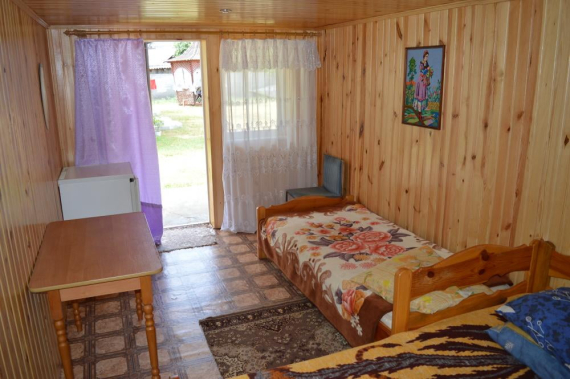 Тримісний Тримісний