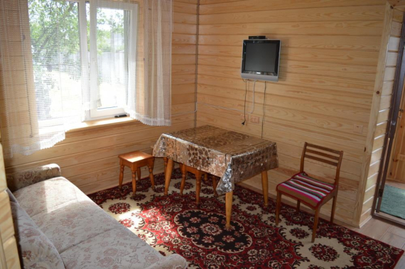 Окремий будинок на 8 чоловік Окремий будинок на 8 чоловік