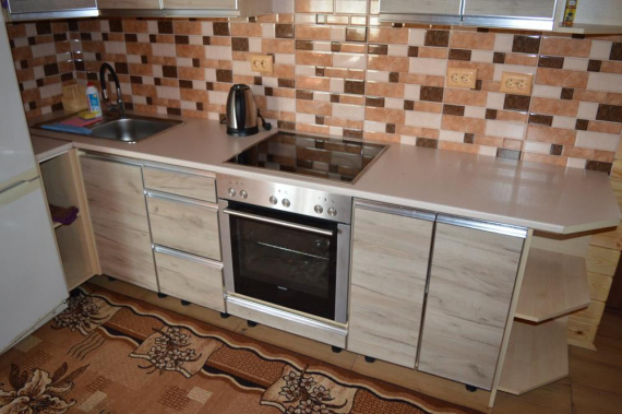 Окремий будинок на 8 чоловік Окремий будинок на 8 чоловік