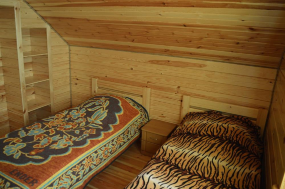 Окремий будинок на 8 чоловік Окремий будинок на 8 чоловік