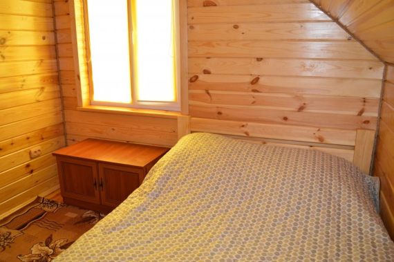 Окремий будинок на 8 чоловік Окремий будинок на 8 чоловік